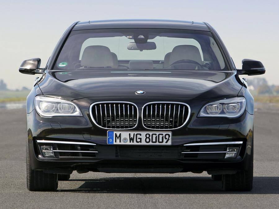  BMW 760Li 2012 года  (фото 8 из 10)